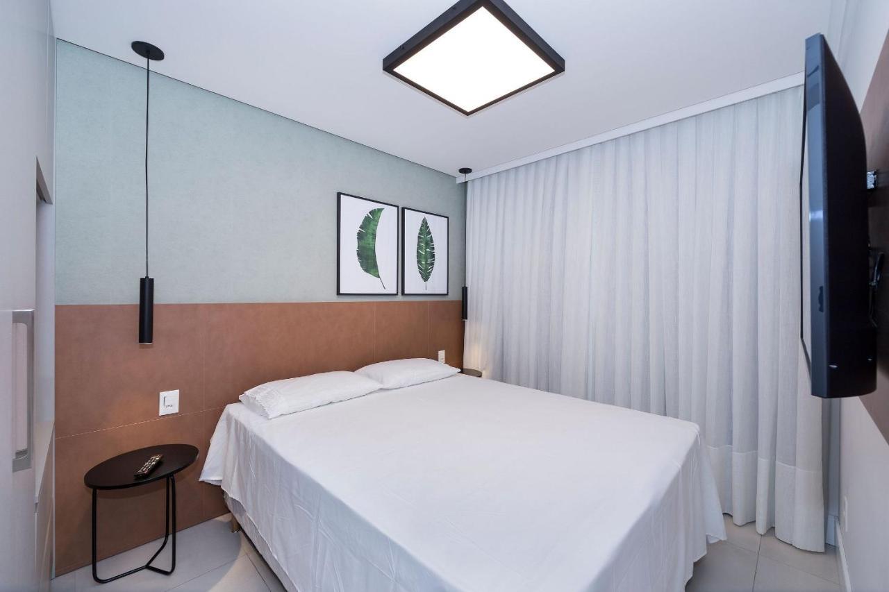 Adra 301: Beachfront Apartment with Rooftop Pool in Bombinhas Center Exterior photo